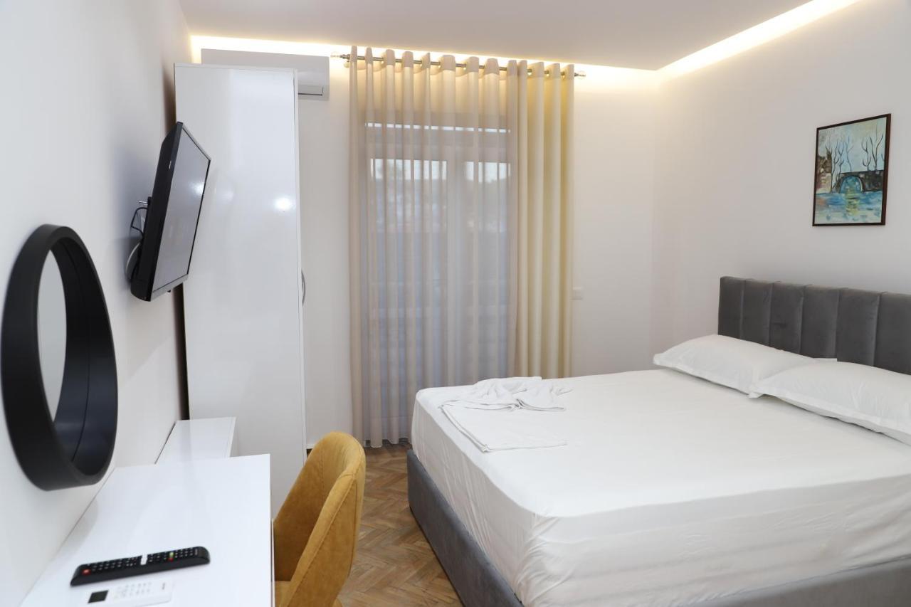 Noel Centre Berat