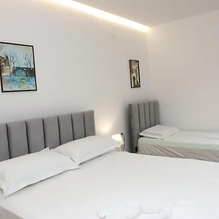 Noel City Centre Apartment Berat Exterior photo