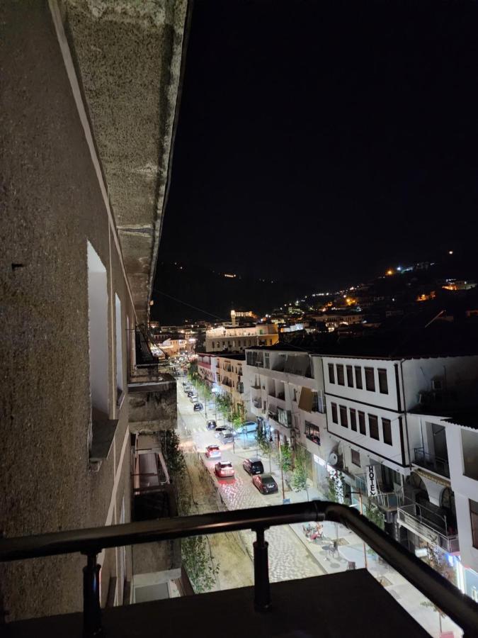 Noel Centre * Berat